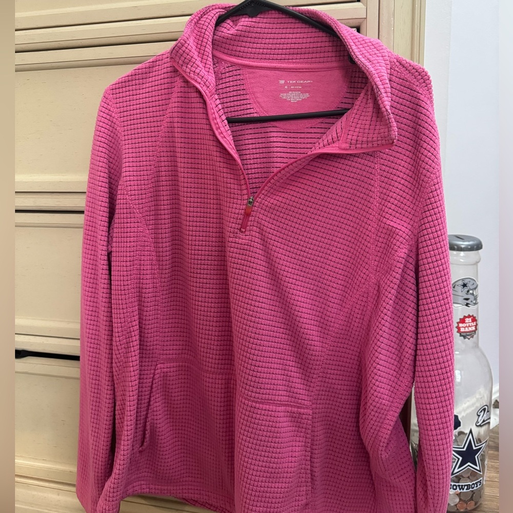tek gear pink crew neck